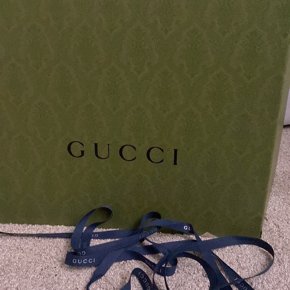 Gucci Marmont Bag - Picture 11 of 11